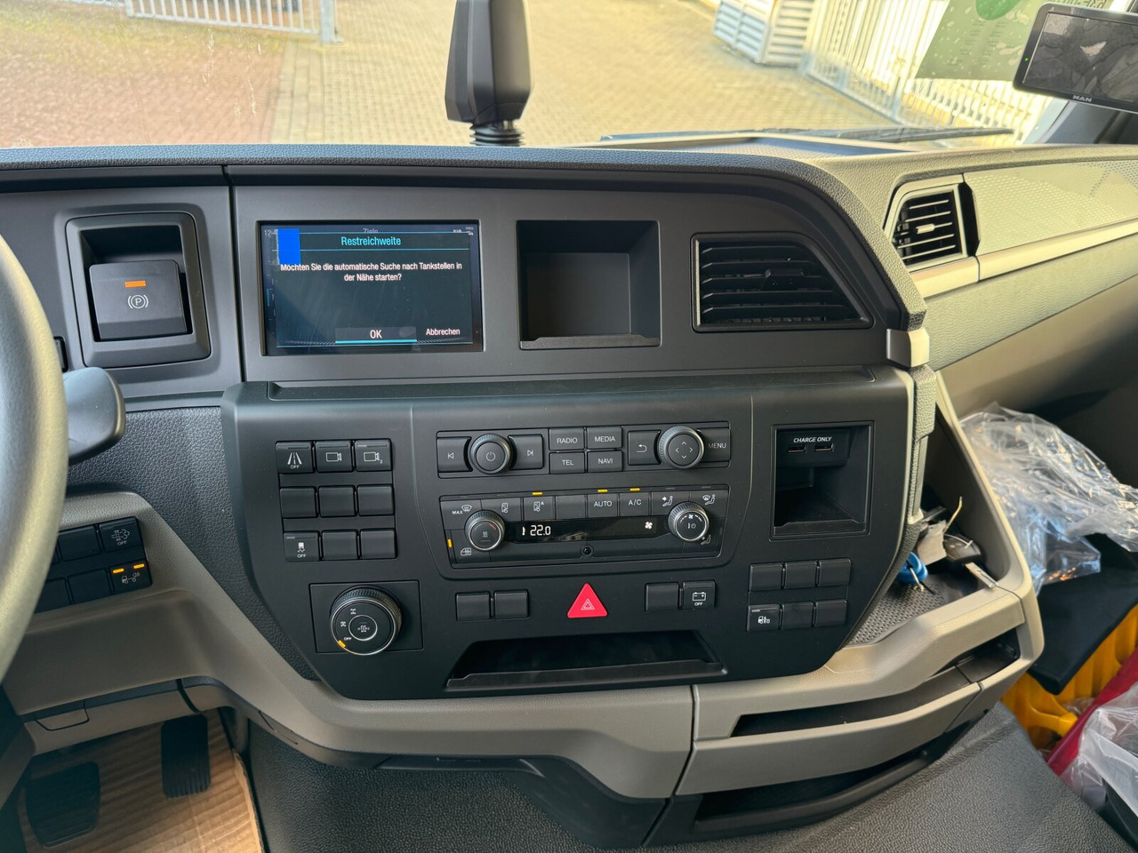 MAN TGS 35.480 8x6H BL CH TGS 35.480 8x6H BL CH, HydroDrive, Navi, Nebenantrieb - شاحنة ذات الخطاف: صور 5 MAN TGS 35.480 8x6H BL CH TGS 35.480 8x6H BL CH, HydroDrive, Navi, Nebenantrieb - شاحنة ذات الخطاف: صور 5