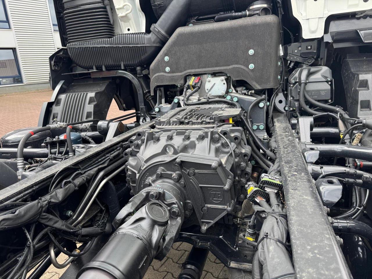 MAN TGS 35.480 8x8 BB CH TGS 35.480 8x8 BB CH, Meiller Stahlmulde 18m³ - قلابة شاحنة: صور 2 MAN TGS 35.480 8x8 BB CH TGS 35.480 8x8 BB CH, Meiller Stahlmulde 18m³ - قلابة شاحنة: صور 2