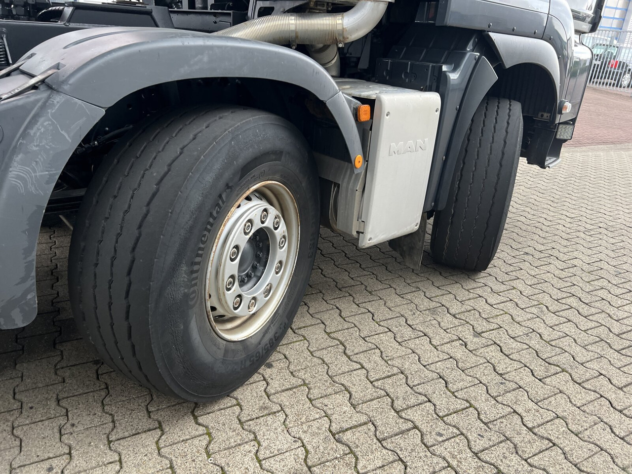 MAN TGS 35.510 8x4 BL TGS 35.510 8x4 BL, Intarder, Stahlmulde ca. 13m³, hydr. Heckklappenöffnung - قلابة شاحنة: صور 4 MAN TGS 35.510 8x4 BL TGS 35.510 8x4 BL, Intarder, Stahlmulde ca. 13m³, hydr. Heckklappenöffnung - قلابة شاحنة: صور 4