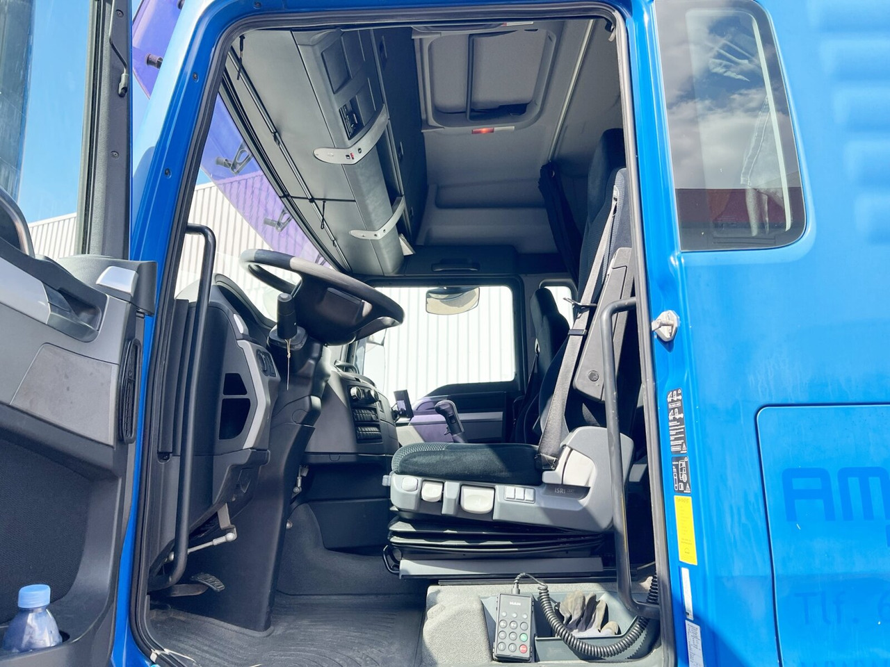 MAN TGX 18.400 4X2 LL TGX 18.400 4X2 LL, Fahrschulausstattung, XLX-Fahrerhaus - شاحنات الحاويات/ جسم علوي قابل للتغيير شاحنة: صور 3 MAN TGX 18.400 4X2 LL TGX 18.400 4X2 LL, Fahrschulausstattung, XLX-Fahrerhaus - شاحنات الحاويات/ جسم علوي قابل للتغيير شاحنة: صور 3