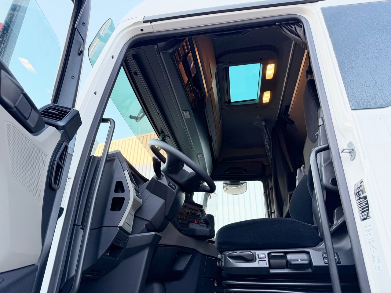 MAN TGX 26.470 6x2-4 BL TGX 26.470 6x2-4 BL, Lenk-/Liftachse, Retarder, Navi, Heckkran Atlas AK 170.2-A2 - شاحنة كرين, شاحنات مسطحة: صور 5 MAN TGX 26.470 6x2-4 BL TGX 26.470 6x2-4 BL, Lenk-/Liftachse, Retarder, Navi, Heckkran Atlas AK 170.2-A2 - شاحنة كرين, شاحنات مسطحة: صور 5