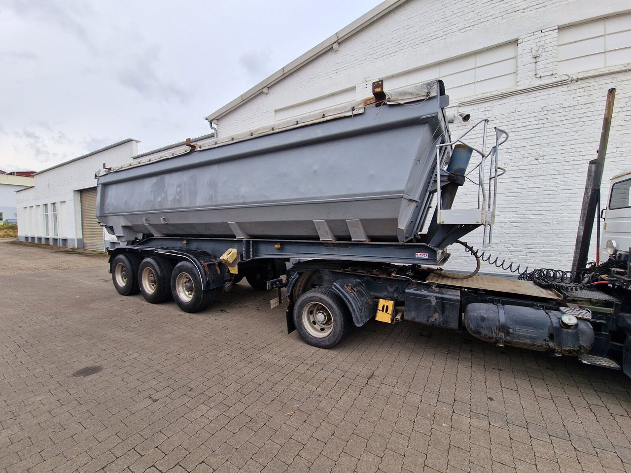 Meierling MKS 24 Meierling Combimulde MSK 24, 5.600 kg Leergew., 24 cbm - نصف مقطورة: صور 3 Meierling MKS 24 Meierling Combimulde MSK 24, 5.600 kg Leergew., 24 cbm - نصف مقطورة: صور 3