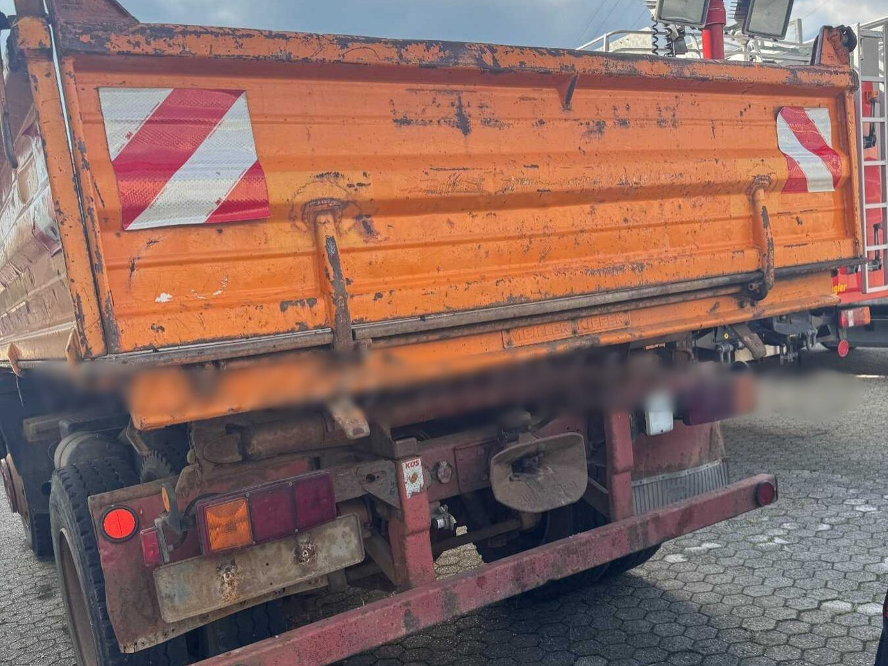 Mercedes-Benz 1314 K 4x2 1314 K 4x2, 6-Zylinder Motor - قلابات: صور 3 Mercedes-Benz 1314 K 4x2 1314 K 4x2, 6-Zylinder Motor - قلابات: صور 3