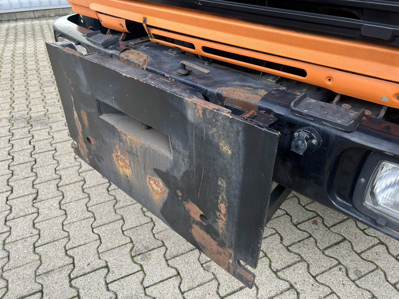 Mercedes-Benz 1617 C 4x2 1617 C 4x2, Winterdienstausstattung - جرافة ثلج: صور 5 Mercedes-Benz 1617 C 4x2 1617 C 4x2, Winterdienstausstattung - جرافة ثلج: صور 5