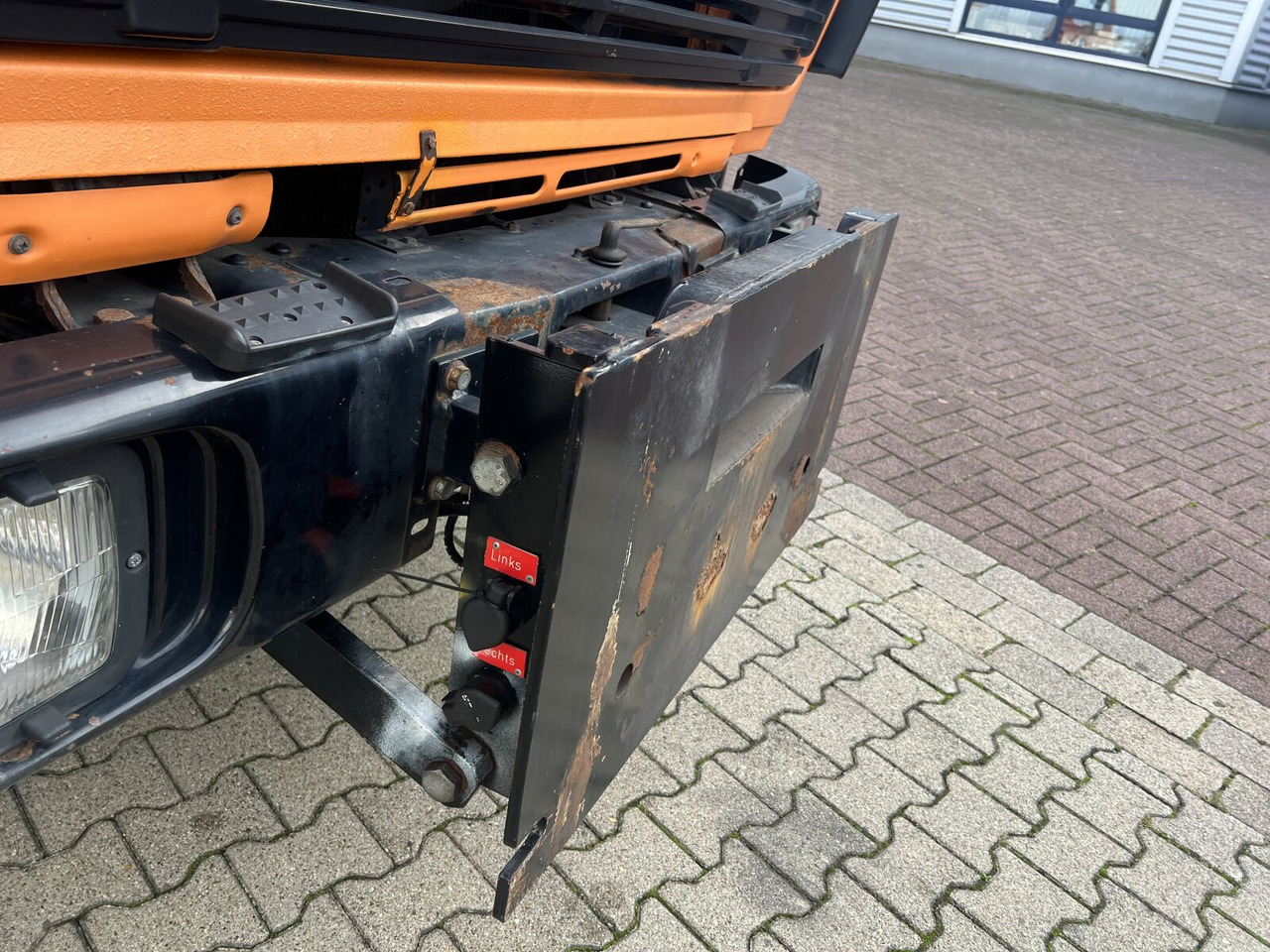 Mercedes-Benz 1617 C 4x2 1617 C 4x2, Winterdienstausstattung - جرافة ثلج: صور 4 Mercedes-Benz 1617 C 4x2 1617 C 4x2, Winterdienstausstattung - جرافة ثلج: صور 4