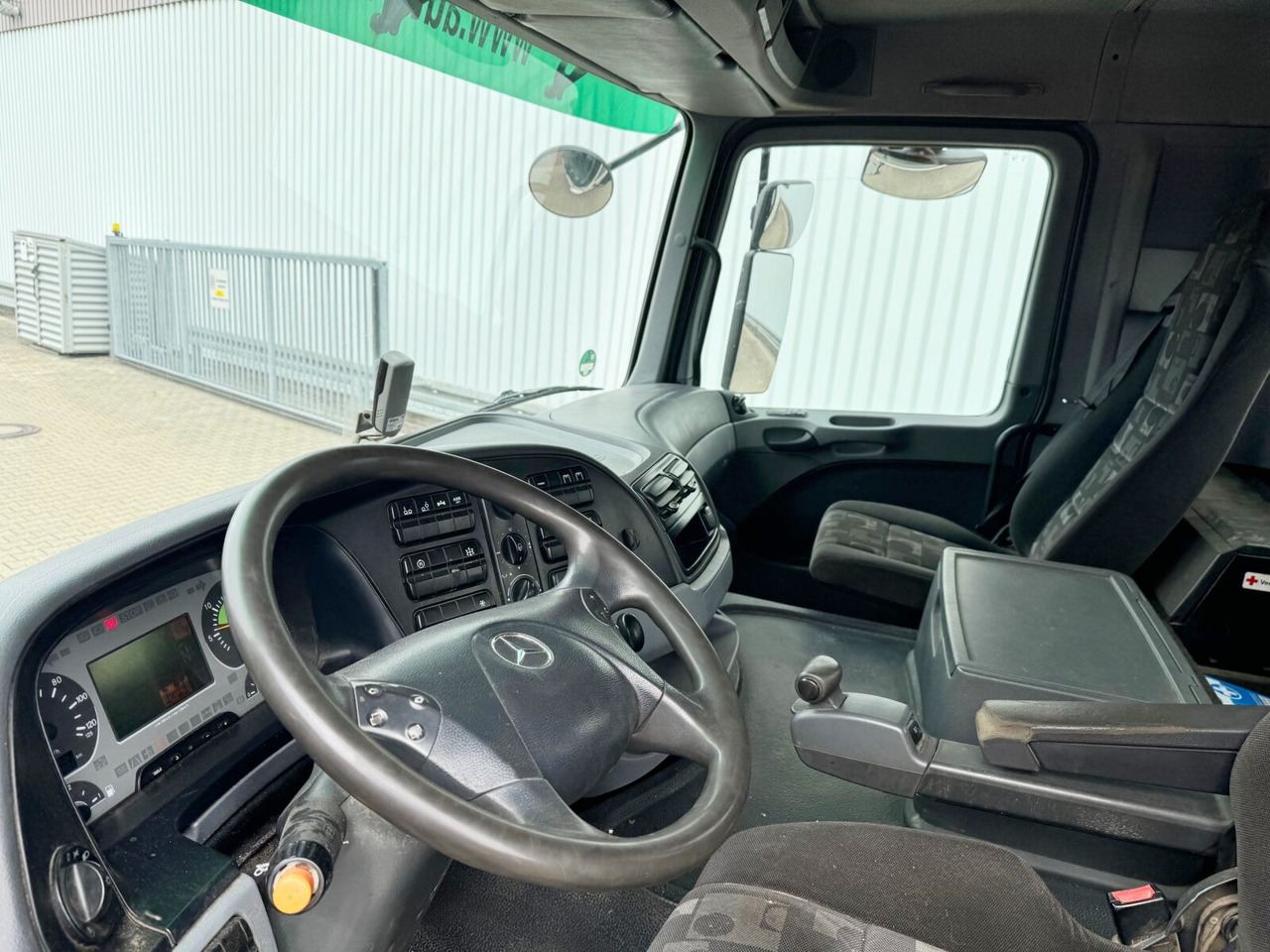 Mercedes-Benz Actros 2541 L 6x2 Actros 2541 L 6x2, Retader, Lenkachse - شاحنة ذات الخطاف: صور 2 Mercedes-Benz Actros 2541 L 6x2 Actros 2541 L 6x2, Retader, Lenkachse - شاحنة ذات الخطاف: صور 2