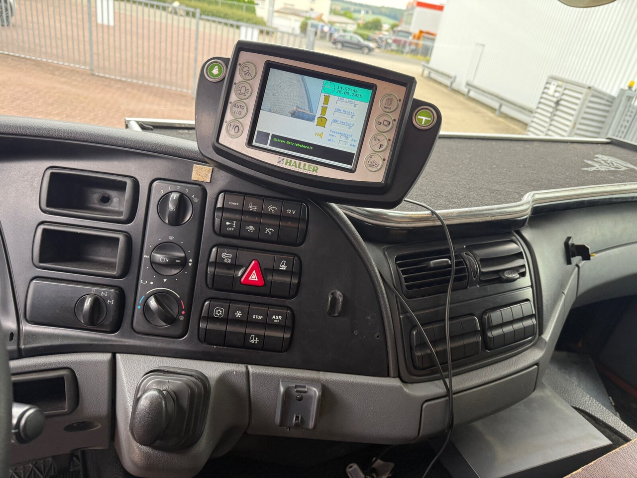 Mercedes-Benz Actros 2641/48 L 6x4 Actros 2641/48 L 6x4, Seilabroller, Haller Lotos, Zöller Schüttung - شاحنة القمامة: صور 5 Mercedes-Benz Actros 2641/48 L 6x4 Actros 2641/48 L 6x4, Seilabroller, Haller Lotos, Zöller Schüttung - شاحنة القمامة: صور 5