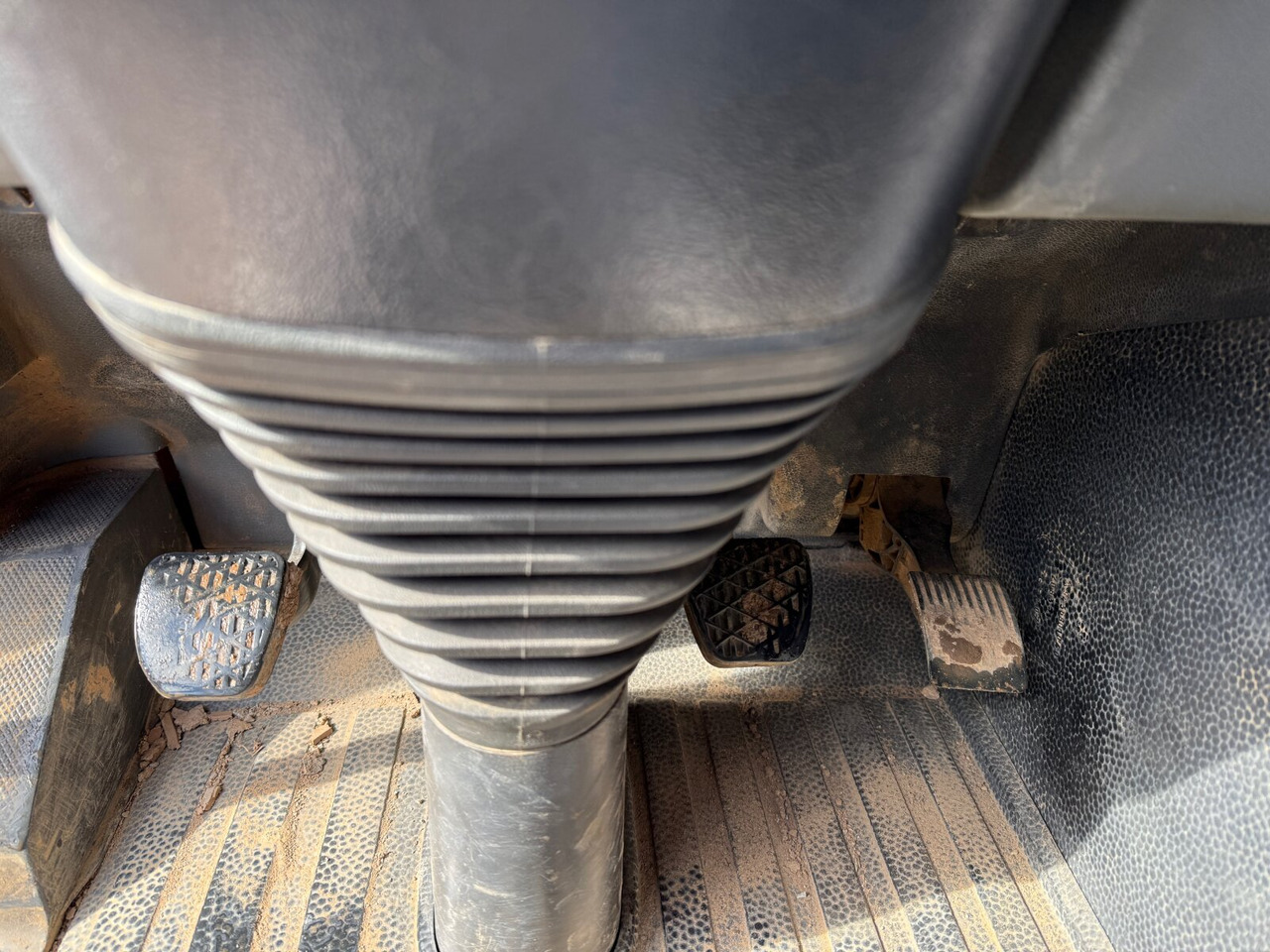 Mercedes-Benz Actros 2646 K 6x4 Actros 2646 K 6x4, Retarder - الشاسيه شاحنة: صور 4 Mercedes-Benz Actros 2646 K 6x4 Actros 2646 K 6x4, Retarder - الشاسيه شاحنة: صور 4