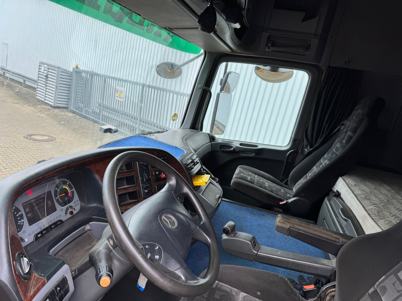 Mercedes-Benz Actros 2654 LS 6x4 Actros 2654 LS 6x4, Retarder, Hydraulik, 100T, V8-Motor - شاحنة جرار: صور 4 Mercedes-Benz Actros 2654 LS 6x4 Actros 2654 LS 6x4, Retarder, Hydraulik, 100T, V8-Motor - شاحنة جرار: صور 4