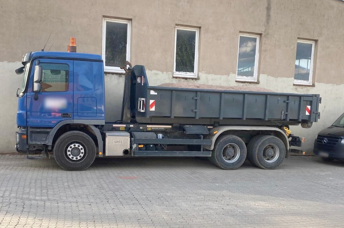 Mercedes-Benz Actros 3346 6x4 Actros 3346 6x4, Retarder - شاحنة ذات الخطاف: صور 1 Mercedes-Benz Actros 3346 6x4 Actros 3346 6x4, Retarder - شاحنة ذات الخطاف: صور 1