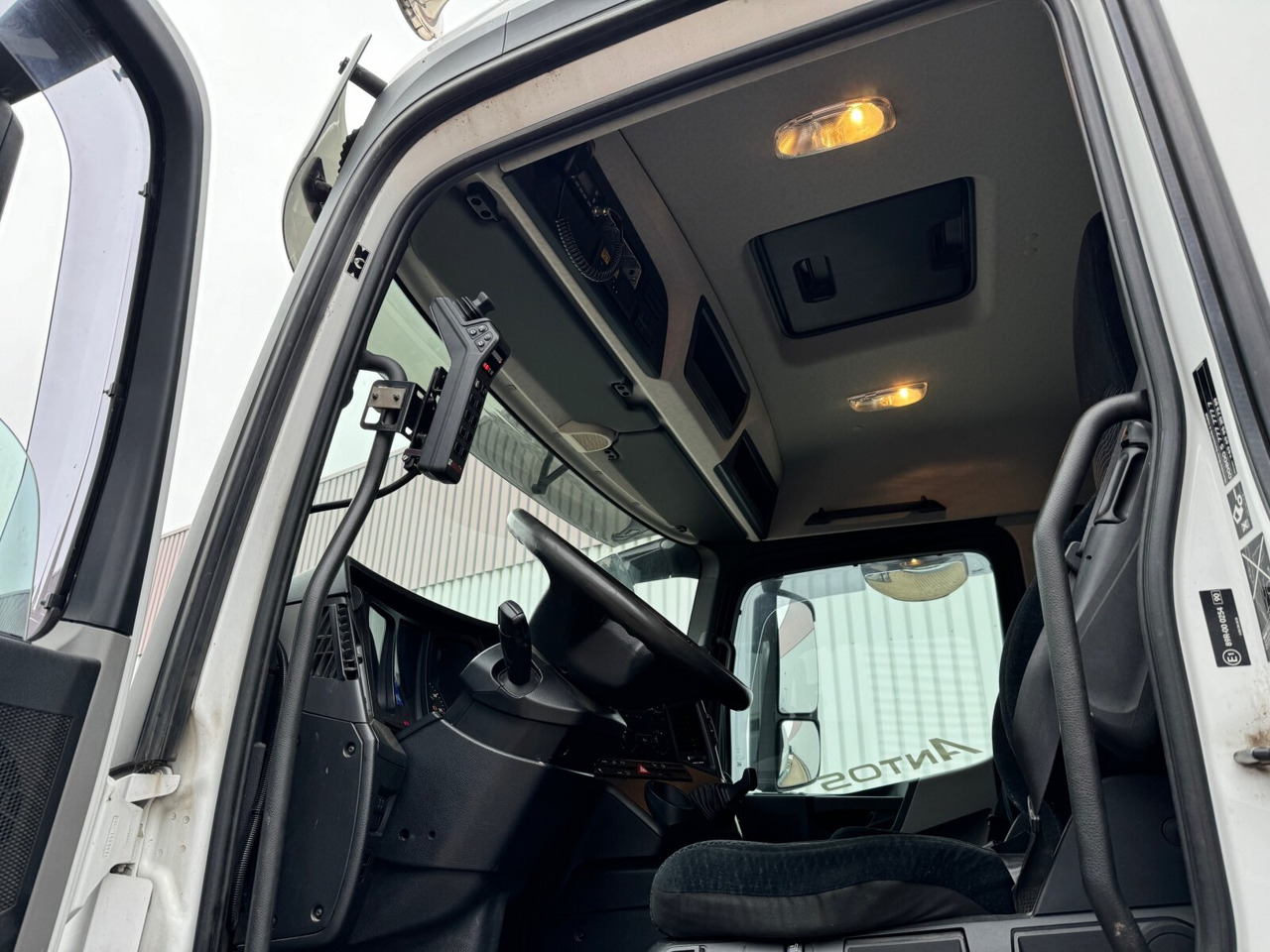 Mercedes-Benz Antos 2536/43 L 6x2 Antos 2536/43 L 6x2, Liftachse, Hiab XR 21S61 bis 7 m Container - شاحنة ذات الخطاف: صور 3 Mercedes-Benz Antos 2536/43 L 6x2 Antos 2536/43 L 6x2, Liftachse, Hiab XR 21S61 bis 7 m Container - شاحنة ذات الخطاف: صور 3