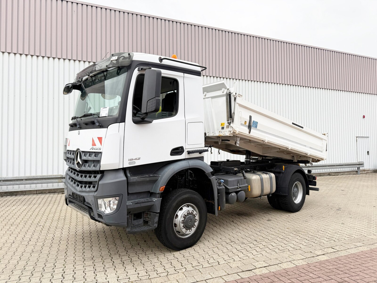 Mercedes-Benz Arocs 1842 AK 4x4 Arocs 1842 AK 4x4 - قلابات: صور 1 Mercedes-Benz Arocs 1842 AK 4x4 Arocs 1842 AK 4x4 - قلابات: صور 1