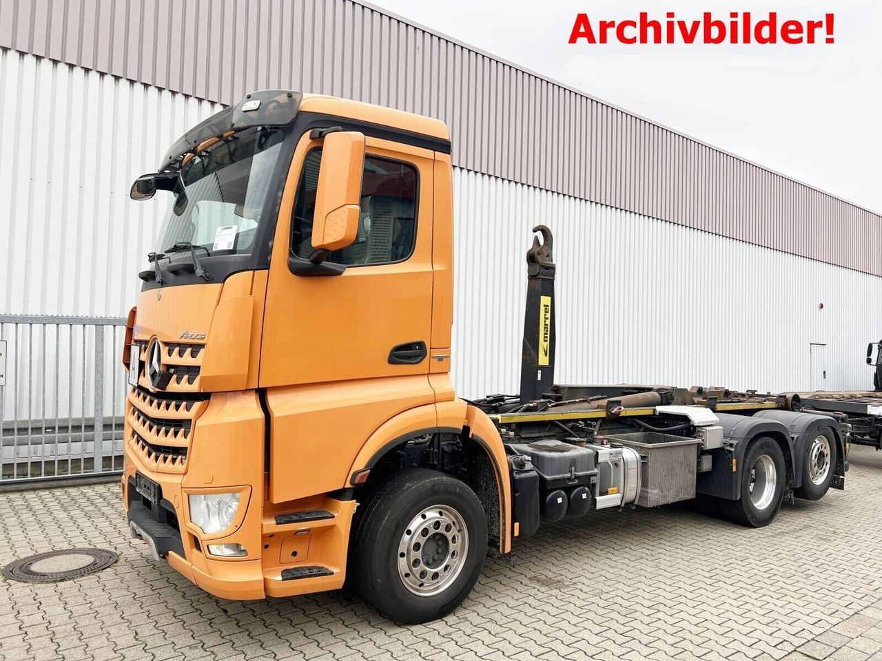 Mercedes-Benz Arocs 2552 L 6x2 Arocs 2552 L 6x2, Lenk-/Liftachse - شاحنة ذات الخطاف: صور 1 Mercedes-Benz Arocs 2552 L 6x2 Arocs 2552 L 6x2, Lenk-/Liftachse - شاحنة ذات الخطاف: صور 1
