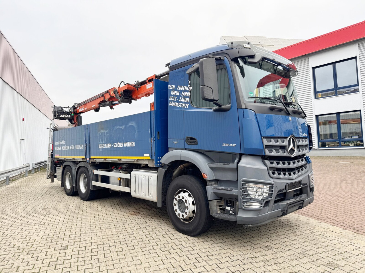 شاحنة كرين, شاحنات مسطحة Mercedes-Benz Arocs 2642 6x4 Arocs 2642 6x4 mit Heckkran Atlas AK 186.3 V-2: صور 8