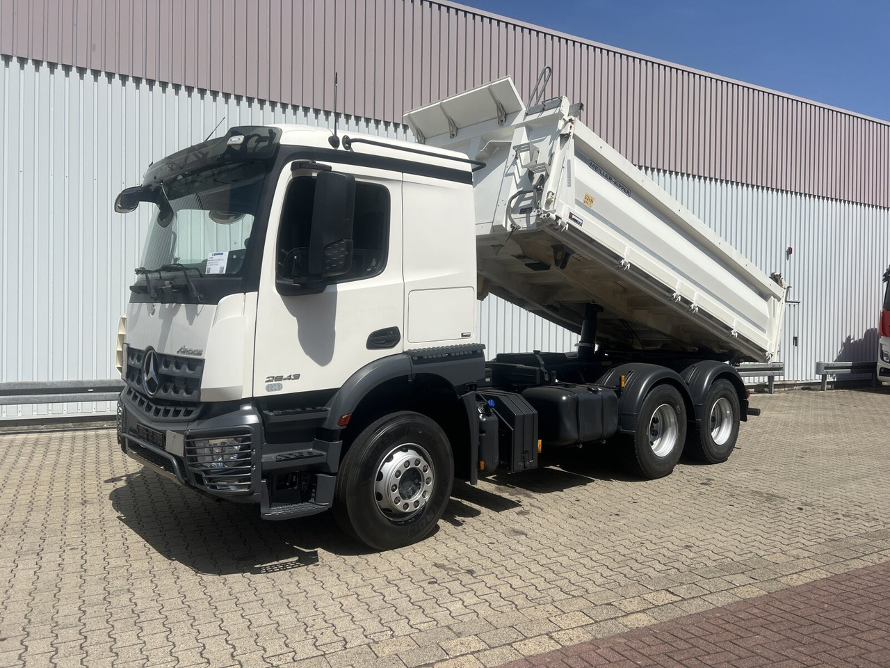 Mercedes-Benz Arocs 2643 K 6x4 Arocs 2643 K 6x4, Meiller Kipper - قلابات: صور 1 Mercedes-Benz Arocs 2643 K 6x4 Arocs 2643 K 6x4, Meiller Kipper - قلابات: صور 1