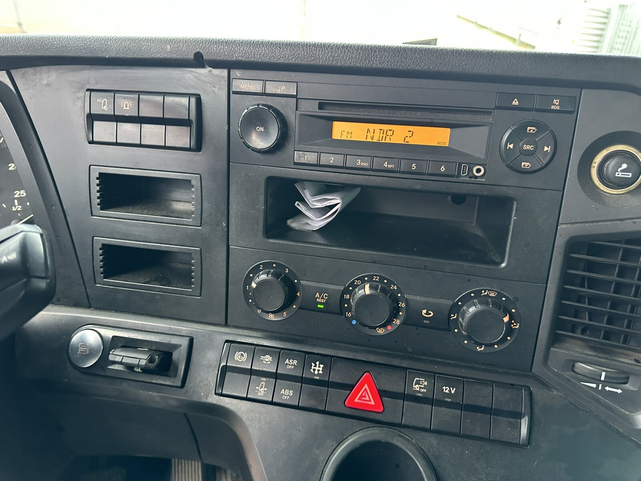 قلابات Mercedes-Benz Arocs 2643 K 6x4 Arocs 2643 K 6x4, Rollplane, Meiller: صور 9 قلابات Mercedes-Benz Arocs 2643 K 6x4 Arocs 2643 K 6x4, Rollplane, Meiller: صور 9