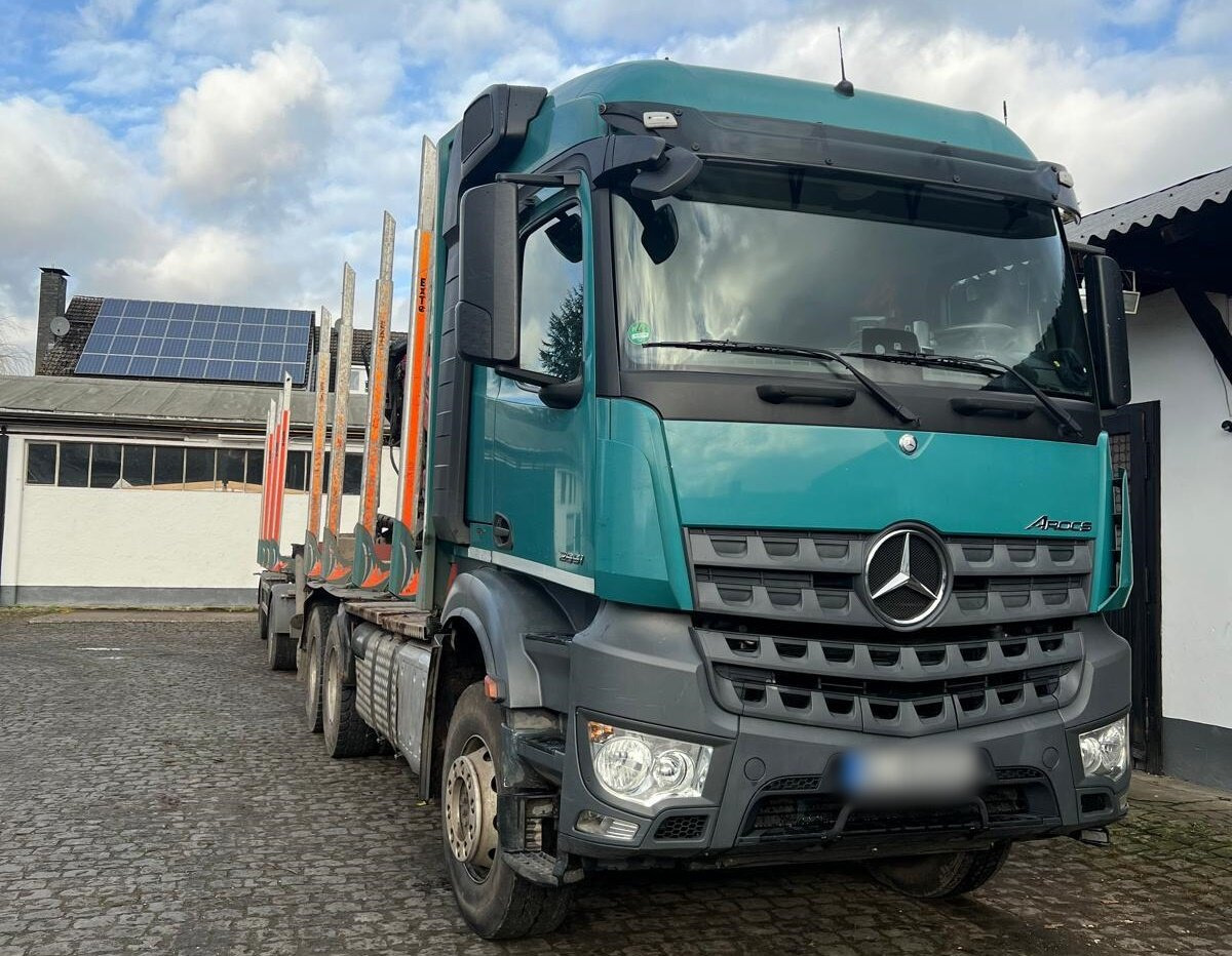Mercedes-Benz Arocs 2651 L 6x4 Arocs 2651 L 6x4, Retarder, StreamSpace, Heckkran Epsilon M120L - شاحنة قطع الأشجار, شاحنة كرين: صور 2 Mercedes-Benz Arocs 2651 L 6x4 Arocs 2651 L 6x4, Retarder, StreamSpace, Heckkran Epsilon M120L - شاحنة قطع الأشجار, شاحنة كرين: صور 2