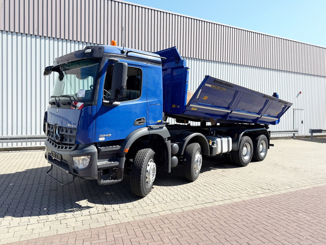 Mercedes-Benz Arocs 3243 K 8x4/4 Arocs 3243 K 8x4/4, Bordmatik - قلابات: صور 1 Mercedes-Benz Arocs 3243 K 8x4/4 Arocs 3243 K 8x4/4, Bordmatik - قلابات: صور 1