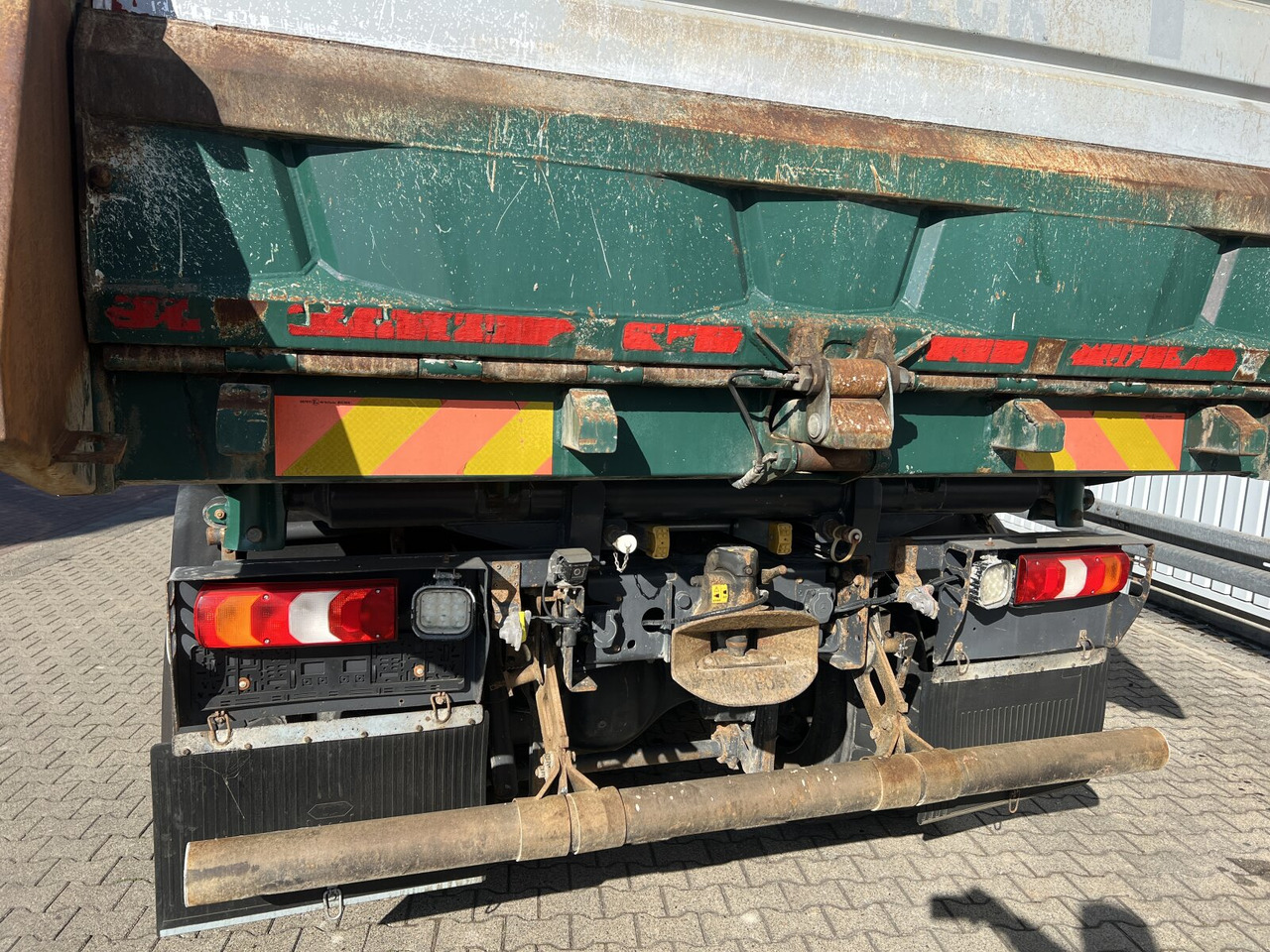 Mercedes-Benz Arocs 3243 K 8x4 Arocs 3243 K 8x4, Ressenig Thermo Alukipper 3-S - قلابات: صور 2 Mercedes-Benz Arocs 3243 K 8x4 Arocs 3243 K 8x4, Ressenig Thermo Alukipper 3-S - قلابات: صور 2