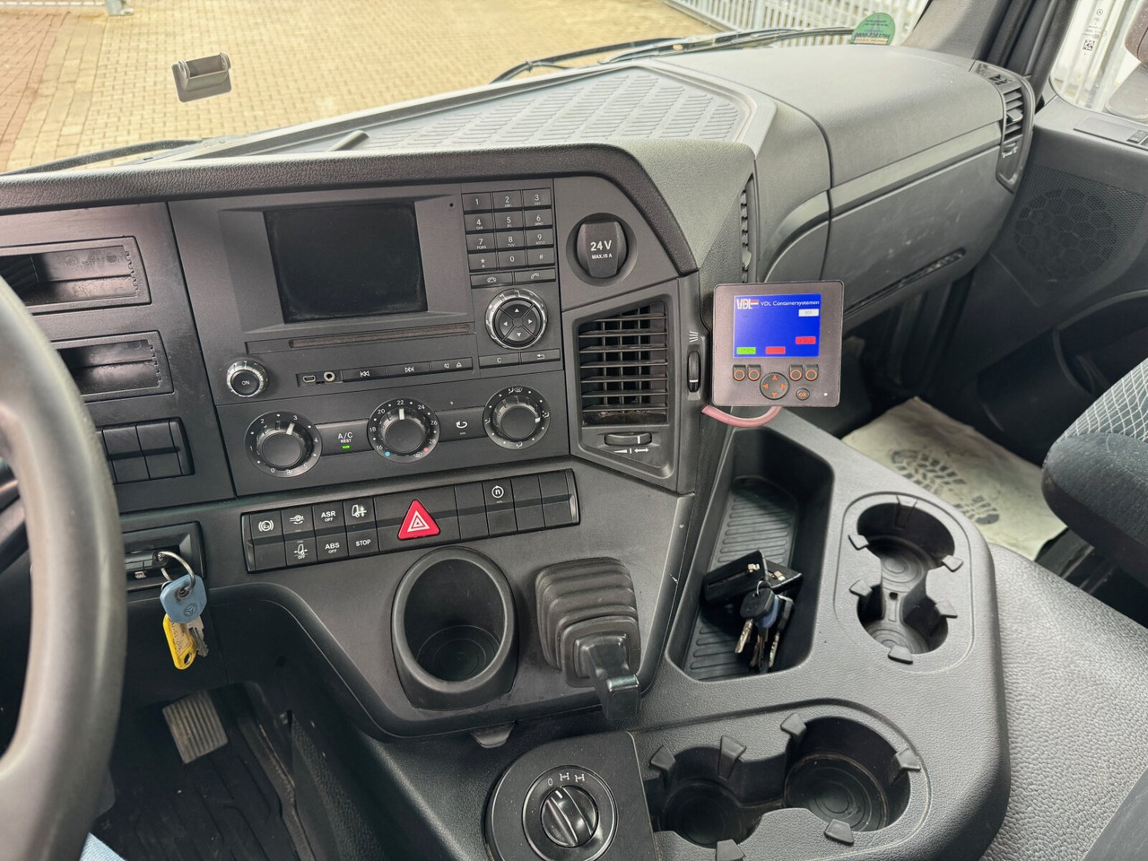 Mercedes-Benz Arocs 3243 LK 8x4/4 Arocs 3243 LK 8x4/4, Motorabtrieb - شاحنة ذات الخطاف: صور 5 Mercedes-Benz Arocs 3243 LK 8x4/4 Arocs 3243 LK 8x4/4, Motorabtrieb - شاحنة ذات الخطاف: صور 5