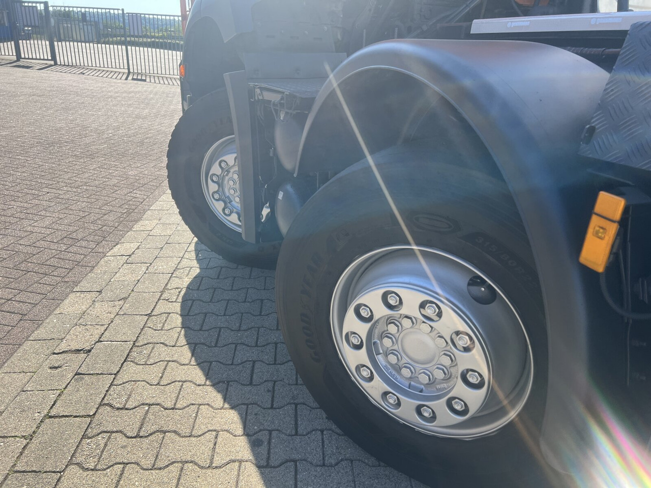 Mercedes-Benz Arocs 3243 LK 8x4/4 Arocs 3243 LK 8x4/4, Motorabtrieb - شاحنة ذات الخطاف: صور 2 Mercedes-Benz Arocs 3243 LK 8x4/4 Arocs 3243 LK 8x4/4, Motorabtrieb - شاحنة ذات الخطاف: صور 2