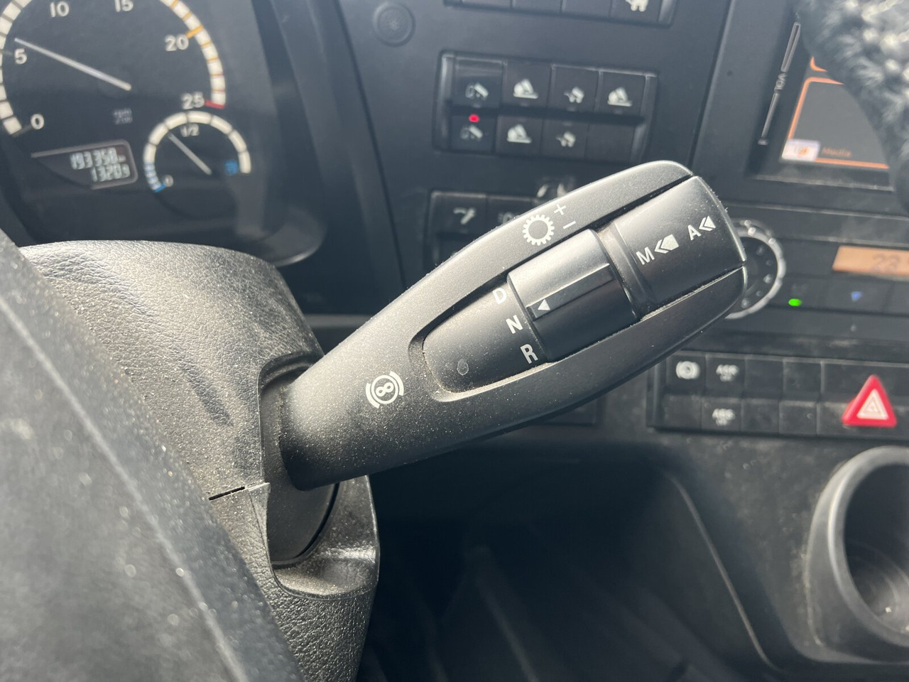 Mercedes-Benz Arocs 3253 K 8x4/4 Arocs 3253 K 8x4/4, Retarder, Motorabtrieb - شاحنة ذات الخطاف: صور 2 Mercedes-Benz Arocs 3253 K 8x4/4 Arocs 3253 K 8x4/4, Retarder, Motorabtrieb - شاحنة ذات الخطاف: صور 2