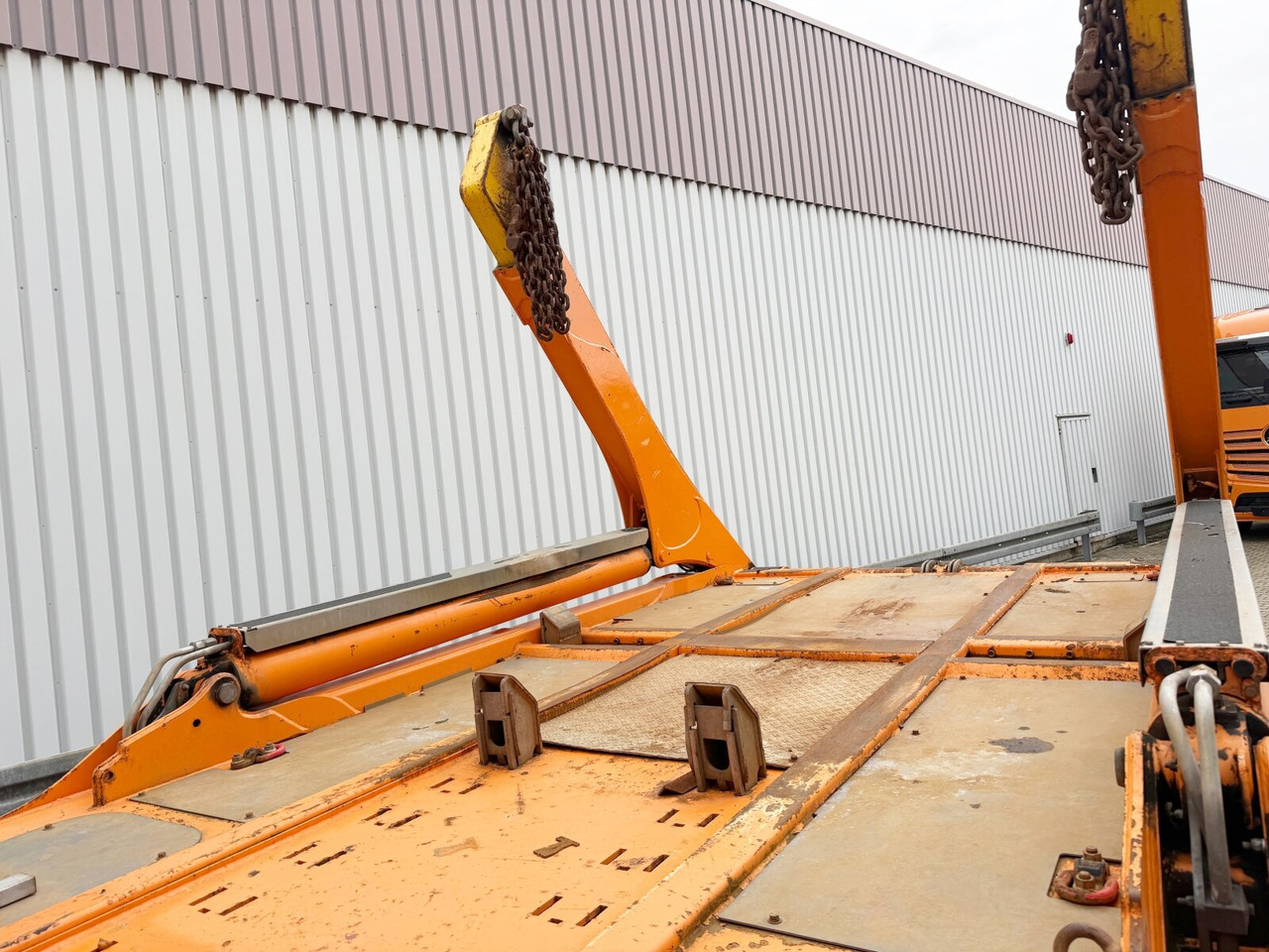 Mercedes-Benz Arocs 3353 K 6x4 Arocs 3353 K 6x4, Grounder, Retarder, Tele-Absetzer, Funk - شاحنات قابلة للفك شاحنة: صور 3 Mercedes-Benz Arocs 3353 K 6x4 Arocs 3353 K 6x4, Grounder, Retarder, Tele-Absetzer, Funk - شاحنات قابلة للفك شاحنة: صور 3