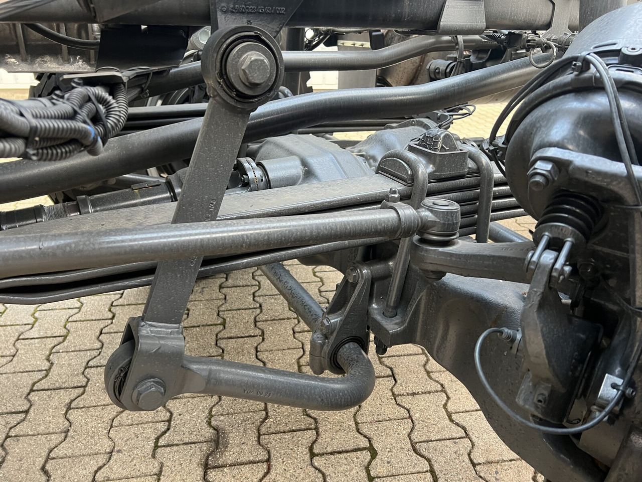 Mercedes-Benz Arocs 4151 AK 8x8/4 Arocs 4151 AK 8x8/4, Grounder - شاحنة ذات الخطاف: صور 2 Mercedes-Benz Arocs 4151 AK 8x8/4 Arocs 4151 AK 8x8/4, Grounder - شاحنة ذات الخطاف: صور 2