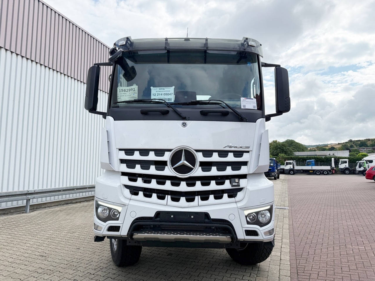 شاحنة ذات الخطاف جديد Mercedes-Benz Arocs 4151 AK 8x8/4 Arocs 4151 AK 8x8/4, Hiab Abrollanlage Ultima 26S59, Retarder, Navi, MultimediaCockpit,: صور 8