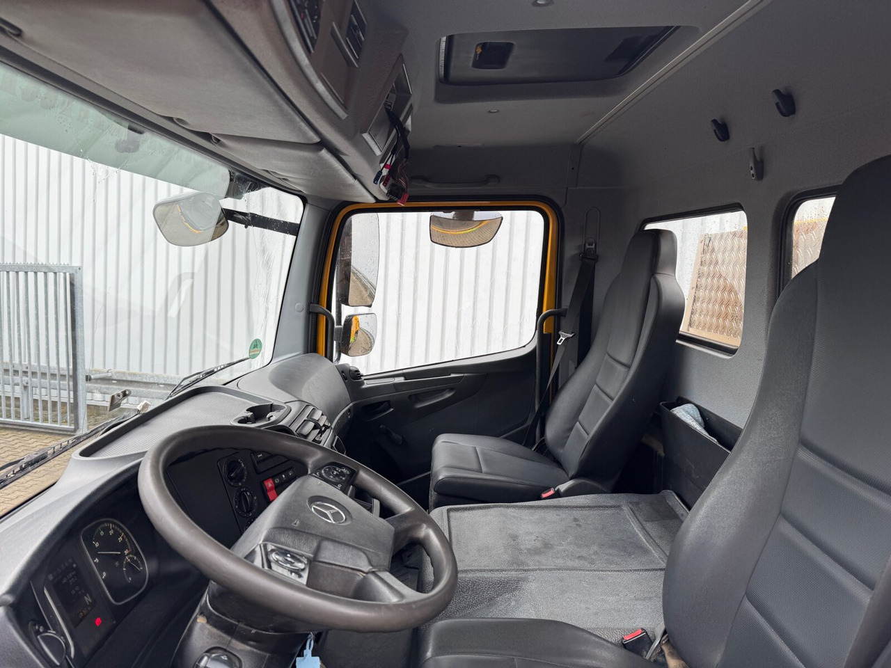 Mercedes-Benz Atego 1221 K 4x2 Atego 1221 K 4x2, 2x AHK - قلابات: صور 2 Mercedes-Benz Atego 1221 K 4x2 Atego 1221 K 4x2, 2x AHK - قلابات: صور 2