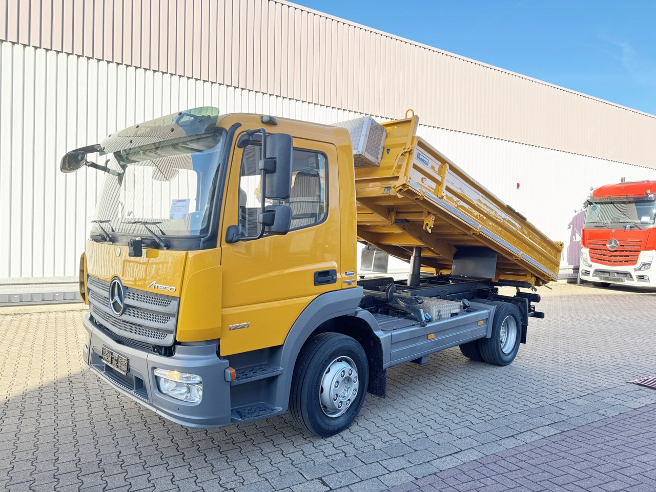 Mercedes-Benz Atego 1221 K 4x2 Atego 1221 K 4x2, 2x AHK - قلابات: صور 1 Mercedes-Benz Atego 1221 K 4x2 Atego 1221 K 4x2, 2x AHK - قلابات: صور 1
