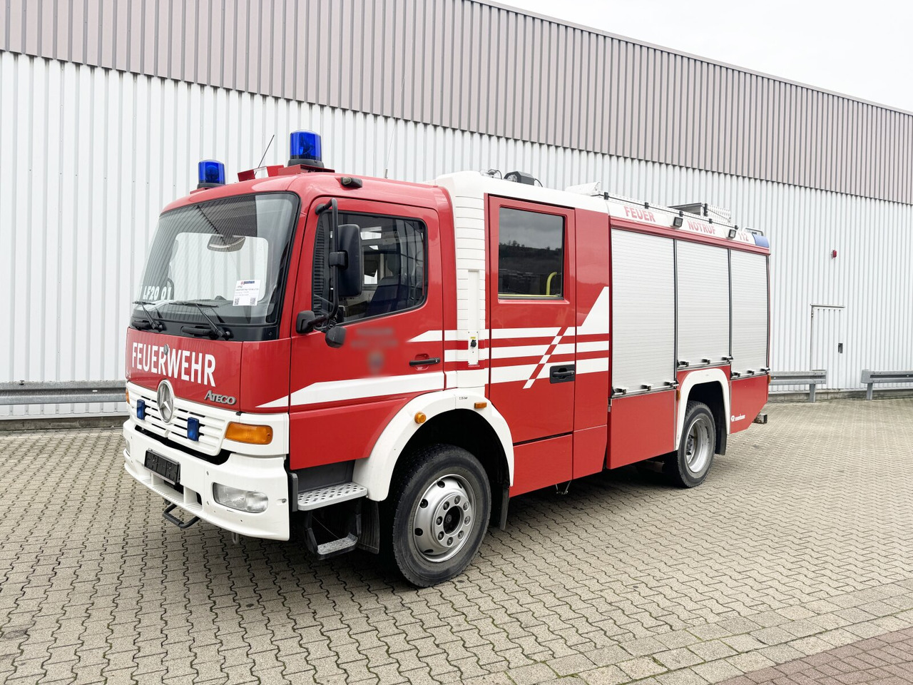 Mercedes-Benz Atego 1325 4x4, LF 16/12 Atego 1325 4x4, 8+1 Sitze, LF 16/12 - سيارة إسعاف: صور 1 Mercedes-Benz Atego 1325 4x4, LF 16/12 Atego 1325 4x4, 8+1 Sitze, LF 16/12 - سيارة إسعاف: صور 1