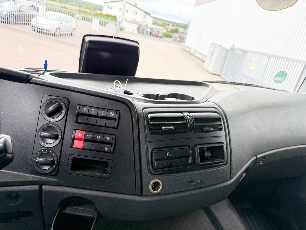 Mercedes-Benz Atego 1530 AK 4x4 Atego 1530 AK 4x4 - قلابات: صور 5 Mercedes-Benz Atego 1530 AK 4x4 Atego 1530 AK 4x4 - قلابات: صور 5