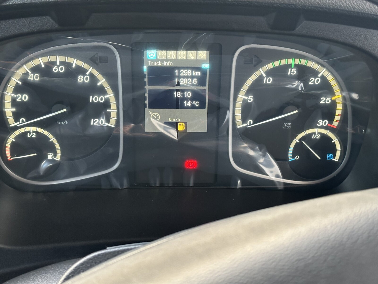 Mercedes-Benz Atego 1630 AK 4x4 Atego 1630 AK 4x4, Rechtslenker - الشاسيه شاحنة: صور 2 Mercedes-Benz Atego 1630 AK 4x4 Atego 1630 AK 4x4, Rechtslenker - الشاسيه شاحنة: صور 2