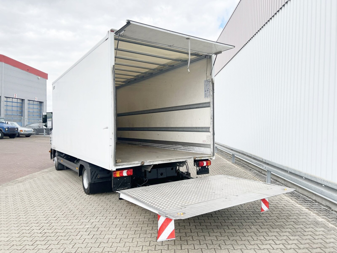 Mercedes-Benz Atego 816 4x2 Atego 816 4x2, LBW - بصندوق مغلق شاحنة: صور 2 Mercedes-Benz Atego 816 4x2 Atego 816 4x2, LBW - بصندوق مغلق شاحنة: صور 2
