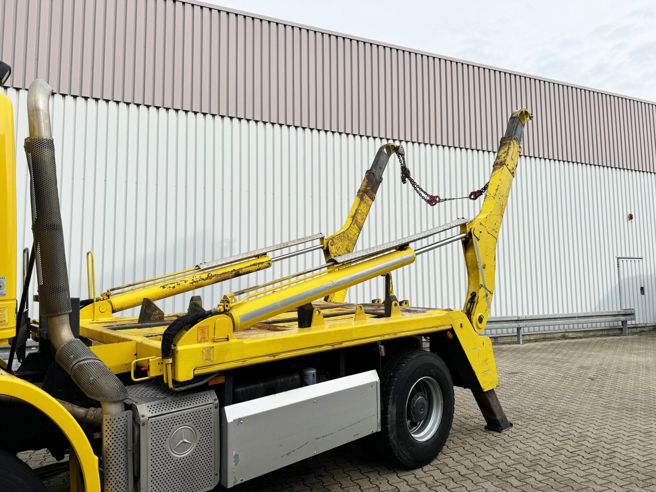 Mercedes-Benz Axor 1833 K 4x2 Axor 1833 K 4x2, Gergen TAK 20 Tele-Absetzer - شاحنات قابلة للفك شاحنة: صور 2 Mercedes-Benz Axor 1833 K 4x2 Axor 1833 K 4x2, Gergen TAK 20 Tele-Absetzer - شاحنات قابلة للفك شاحنة: صور 2