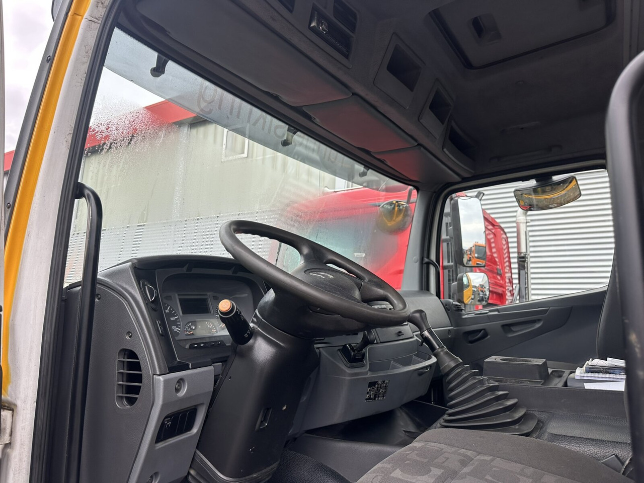 Mercedes-Benz Axor 2629 K 6x4 Axor 2629 K 6x4, PTO, Steel, Manual, 6-Zylinder - الشاسيه شاحنة: صور 4 Mercedes-Benz Axor 2629 K 6x4 Axor 2629 K 6x4, PTO, Steel, Manual, 6-Zylinder - الشاسيه شاحنة: صور 4