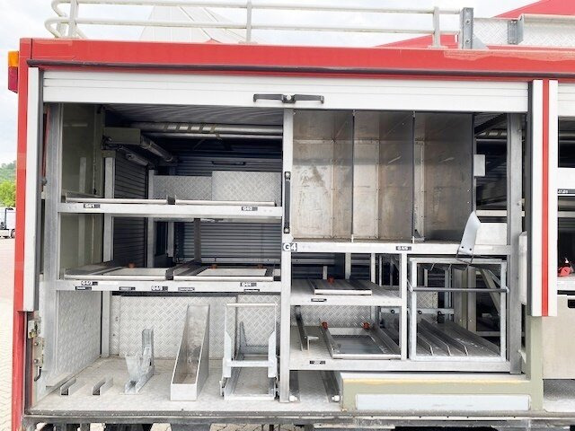 Mercedes-Benz LK 814 F 4x2 LK 814 F 4x2, Ziegler RW1, 6-Zylinder Motor - المطافئ: صور 3 Mercedes-Benz LK 814 F 4x2 LK 814 F 4x2, Ziegler RW1, 6-Zylinder Motor - المطافئ: صور 3