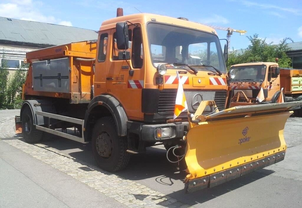 Mercedes-Benz NG 1928 A 4x4 NG 1928 A 4x4, V8-Motor, Winterdienstaustattung - الشاسيه شاحنة: صور 2 Mercedes-Benz NG 1928 A 4x4 NG 1928 A 4x4, V8-Motor, Winterdienstaustattung - الشاسيه شاحنة: صور 2