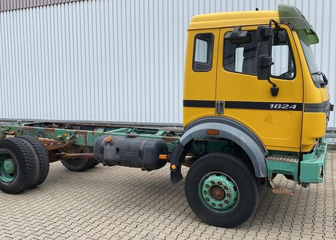 الشاسيه شاحنة Mercedes-Benz SK 1824 AK 4x4 SK 1824 AK 4x4 Chassis: صور 8