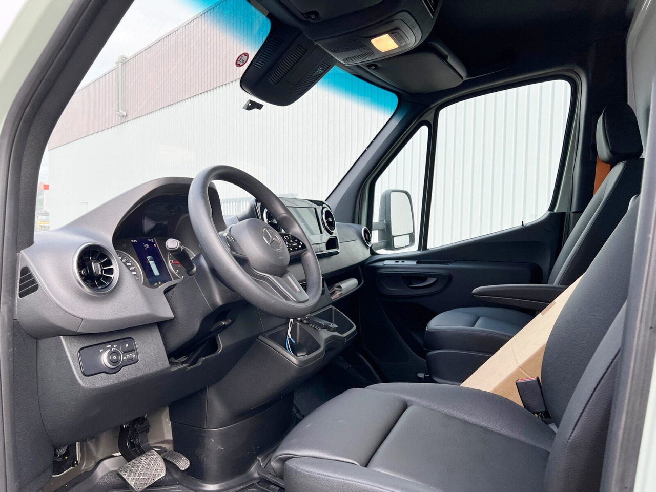 Mercedes-Benz Sprinter 516 FG 4x2 Sprinter 516 FG 4x2, MBUX, Autotransporter Comear - فان: صور 5 Mercedes-Benz Sprinter 516 FG 4x2 Sprinter 516 FG 4x2, MBUX, Autotransporter Comear - فان: صور 5