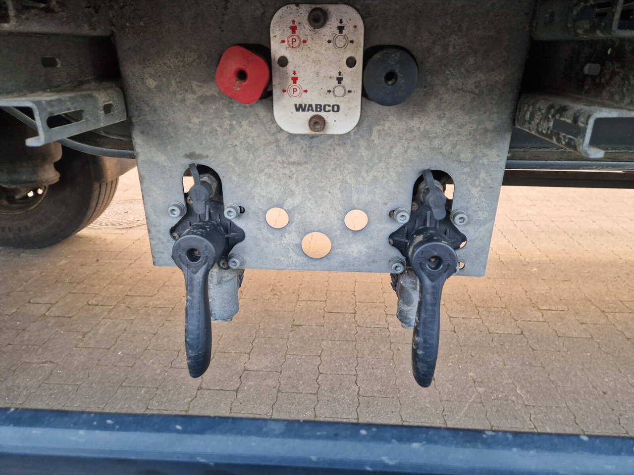 Orten PRASQ 18 Getränkeanhänger PRASQ 18 Getränkeanhänger, Stapleraufnahme, 12x VORHANDEN! - بصندوق مغلق مقطورة: صور 5 Orten PRASQ 18 Getränkeanhänger PRASQ 18 Getränkeanhänger, Stapleraufnahme, 12x VORHANDEN! - بصندوق مغلق مقطورة: صور 5