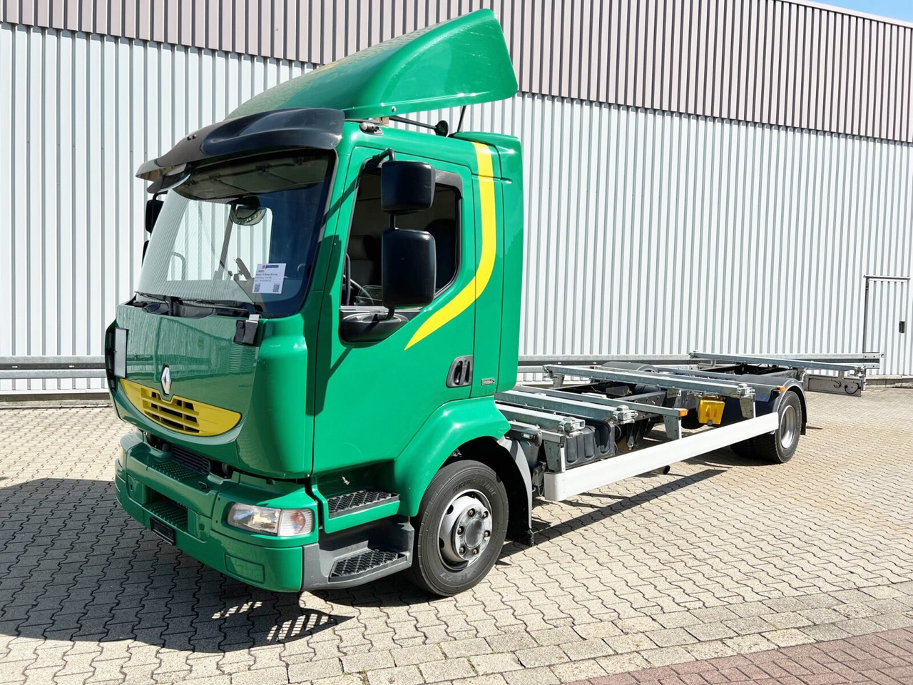 Renault Midlum 220.12 4x2 Midlum 220.12 4x2, BDF verschiedene Größen - الشاسيه شاحنة: صور 1 Renault Midlum 220.12 4x2 Midlum 220.12 4x2, BDF verschiedene Größen - الشاسيه شاحنة: صور 1