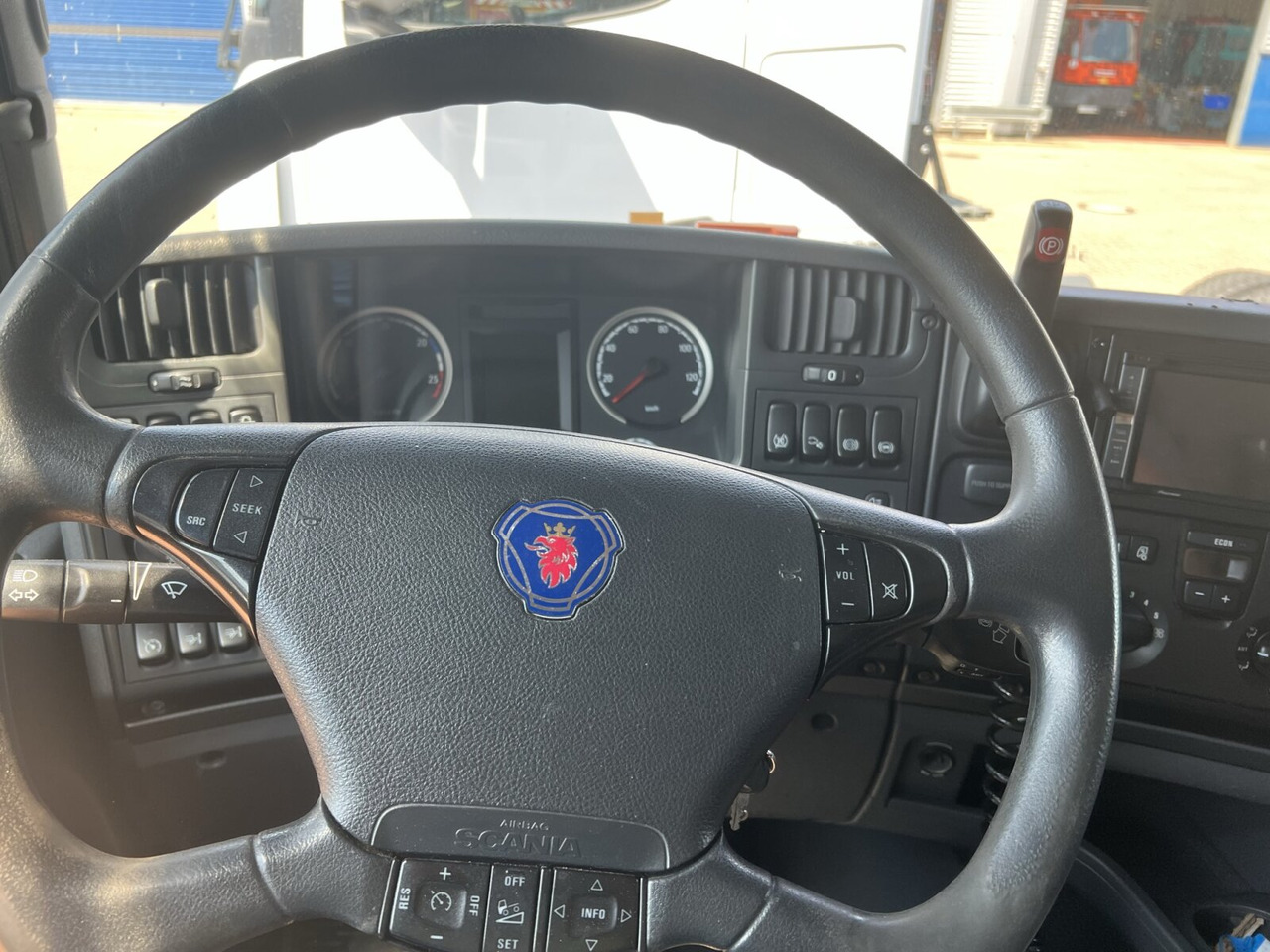 Scania G420 6x2, ERSATZTEILSPENDER! G420 6x2, Liftachse, Hiab LBW, Motor defekt! - بصندوق مغلق شاحنة: صور 4 Scania G420 6x2, ERSATZTEILSPENDER! G420 6x2, Liftachse, Hiab LBW, Motor defekt! - بصندوق مغلق شاحنة: صور 4