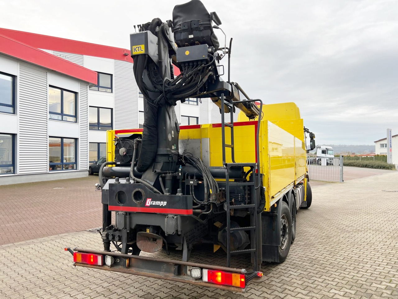 شاحنة كرين, شاحنات مسطحة Stralis AS260SY48 6x2/4 Stralis AS260SY48 6x2/4, Kran Palfinger PK18001L am Heck, Lenk-/Liftachse: صور 10