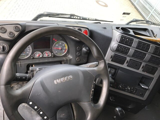 Stralis AS440S45 T/P 4x2 ONLY FOR SPAREPARTS!!! Stralis AS440S45 T/P 4x2 ActiveSpace - شاحنة جرار: صور 2 Stralis AS440S45 T/P 4x2 ONLY FOR SPAREPARTS!!! Stralis AS440S45 T/P 4x2 ActiveSpace - شاحنة جرار: صور 2