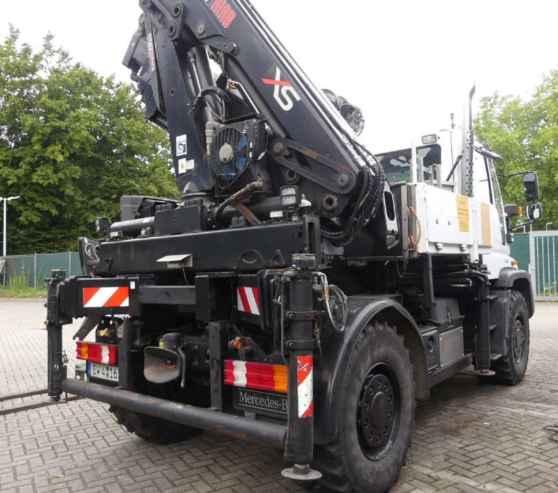 Unimog U400 4x4 U400 4x4, Frontzapfwelle, Heckkran Hiab XS 144-E4 HiDuo, Seilwinde, Funk - موبايل كرين: صور 3 Unimog U400 4x4 U400 4x4, Frontzapfwelle, Heckkran Hiab XS 144-E4 HiDuo, Seilwinde, Funk - موبايل كرين: صور 3