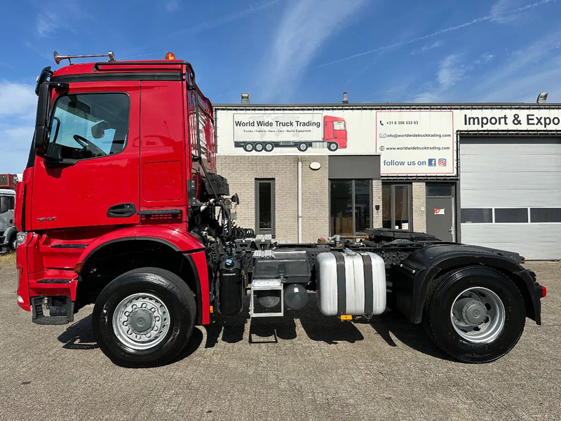 Mercedes-Benz Arocs 1824 4x4 ALLROAD + KIPPER HYDRAULIC + 334.231 KM + SPRING / SPRING + EURO 6 - شاحنة جرار: صور 2 Mercedes-Benz Arocs 1824 4x4 ALLROAD + KIPPER HYDRAULIC + 334.231 KM + SPRING / SPRING + EURO 6 - شاحنة جرار: صور 2