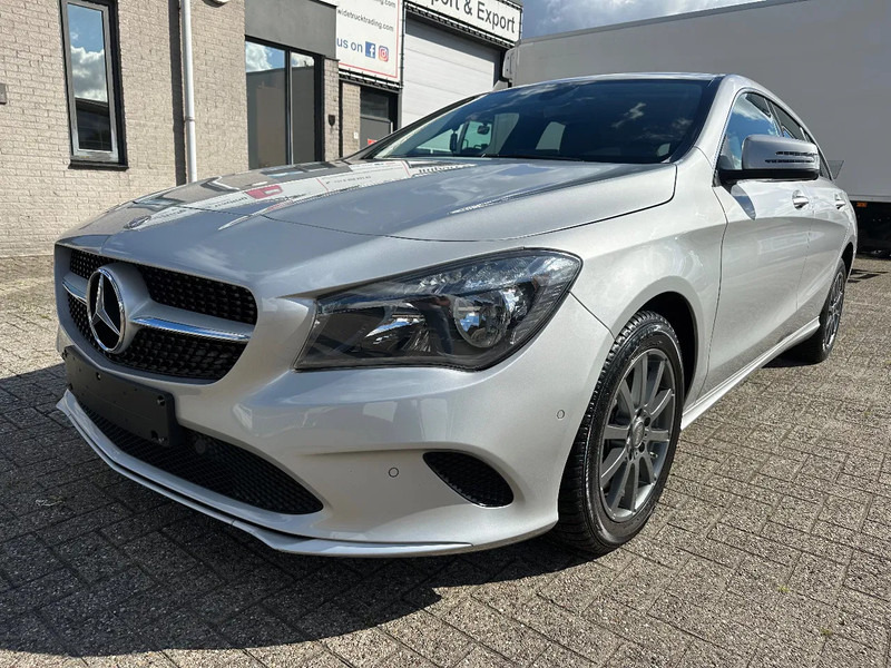 Mercedes-Benz CLA-Klasse 200 D - SHOOTING BRAKE + STANDKLIMA + NAVI - سيارة: صور 1 Mercedes-Benz CLA-Klasse 200 D - SHOOTING BRAKE + STANDKLIMA + NAVI - سيارة: صور 1