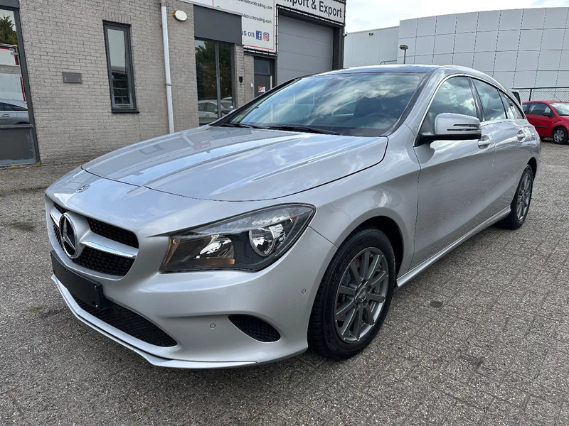 Mercedes-Benz CLA-Klasse 200 D - SHOOTING BRAKE + SUNROOF + NAVI - سيارة: صور 1 Mercedes-Benz CLA-Klasse 200 D - SHOOTING BRAKE + SUNROOF + NAVI - سيارة: صور 1
